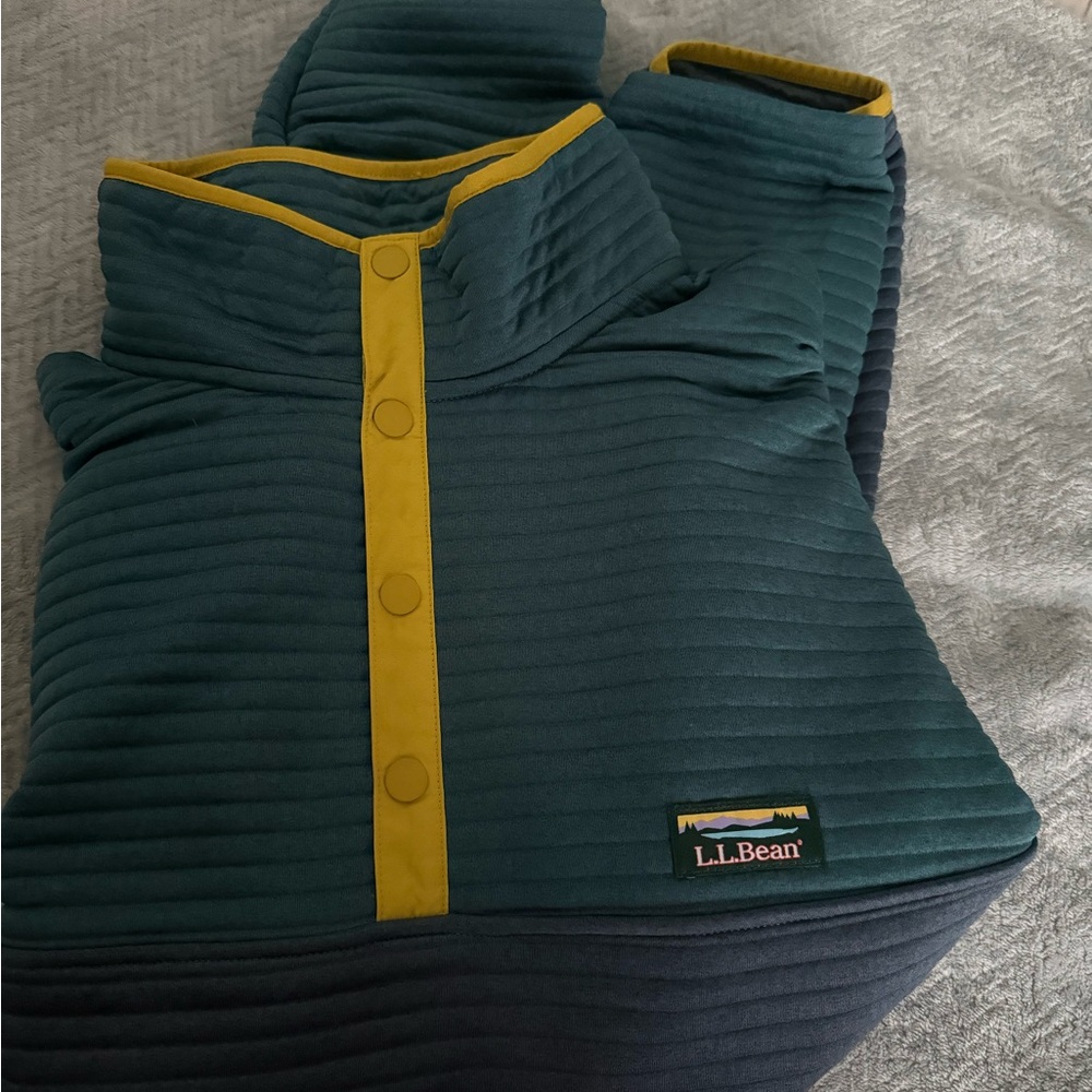 L.L. Bean - Picture 3 of 3